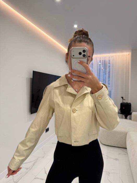 Куртка шкіряна нова