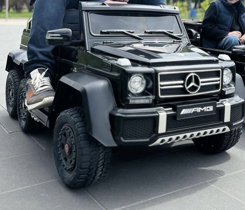 Дитячий електромобіль Mercedes G65