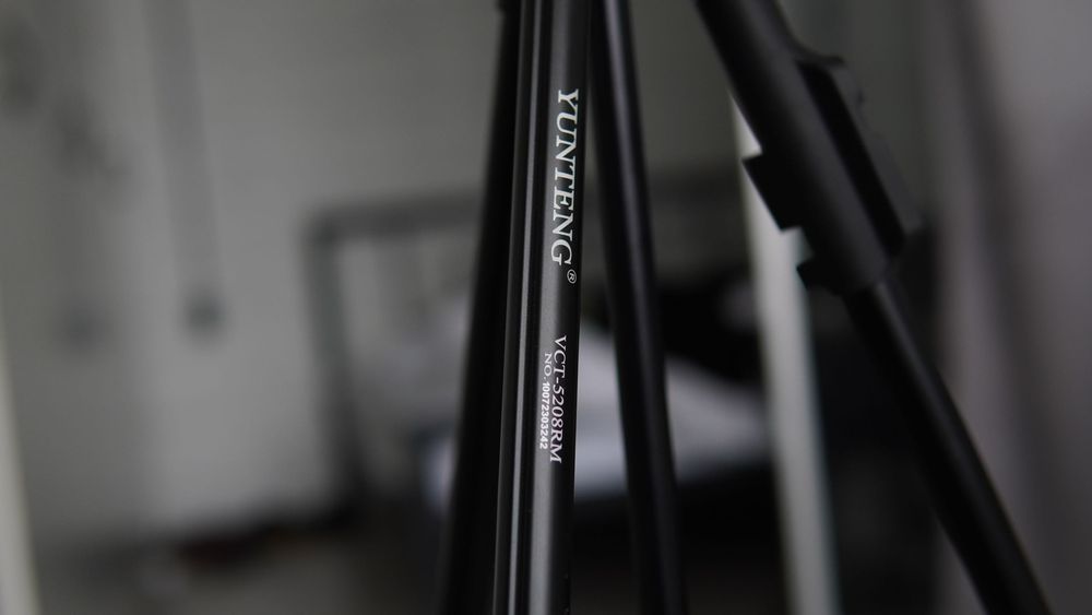 Штатив YUNTENG 43 см - 125 см для камер та телефону