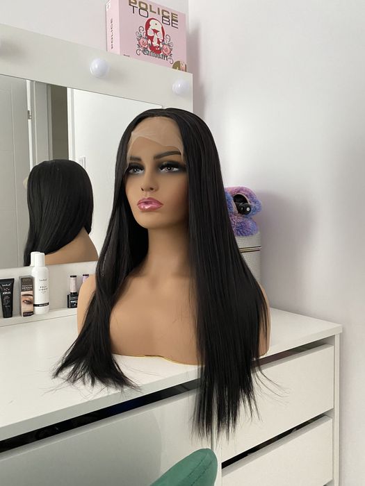 Peruka ciemny brąz 55 cm lace front