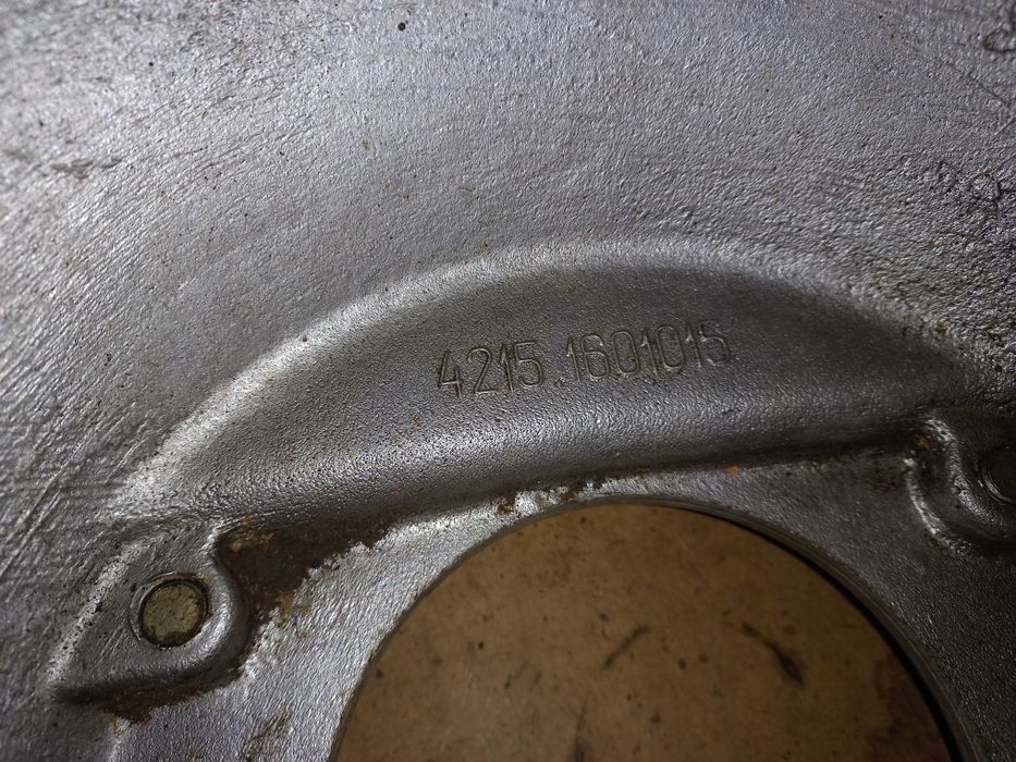 Картер сцепления умз 421