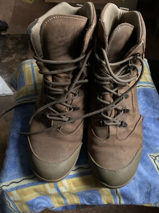 Продам берці 42розмір