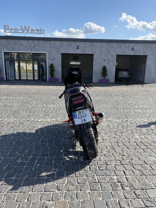 Yamaha YZF 750 R