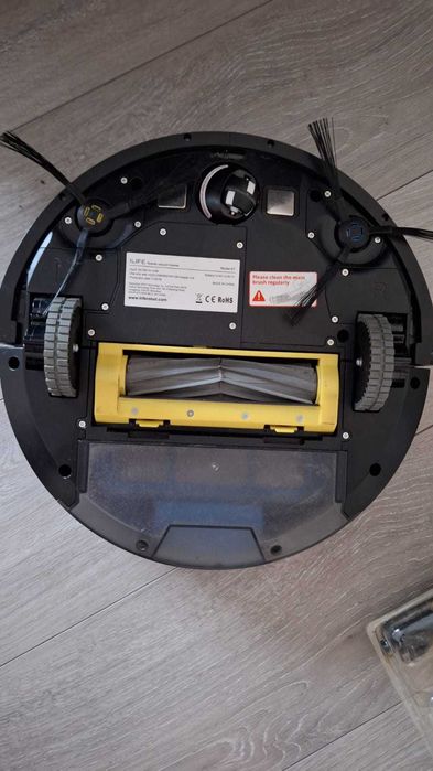 Robot sprzątający iLife A7 - uszkodzony