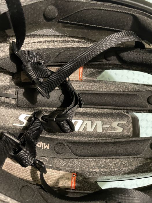 Specialized Evade 3
