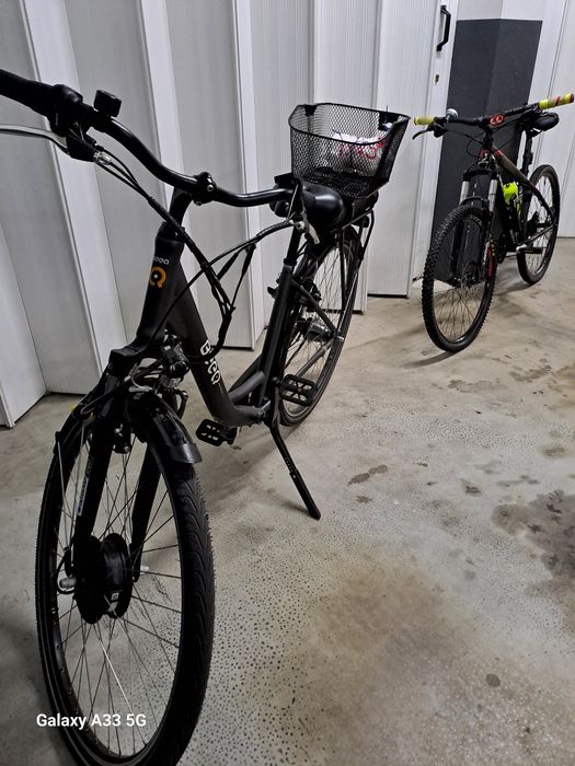 Bicicleta elétrica citadina usada, como nova. Boa autonomia.