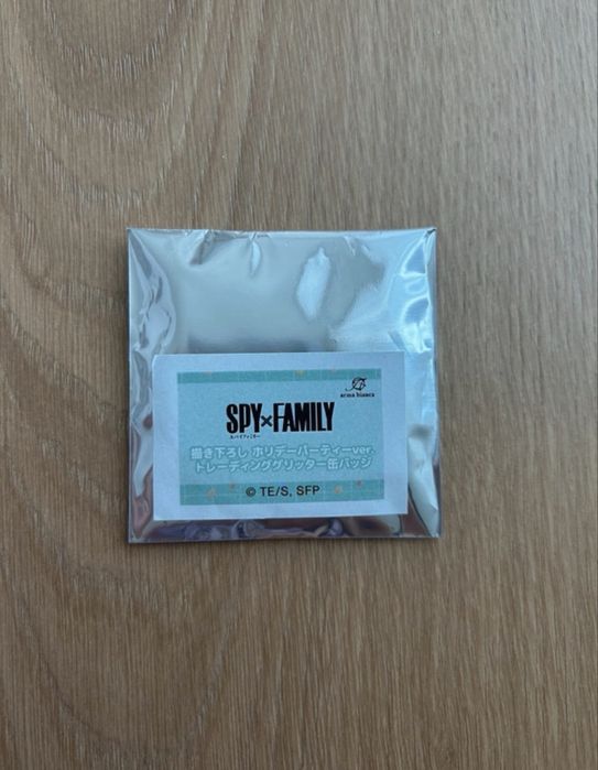 Crachá / Pin / Badge Spy x Family Yuri Briar