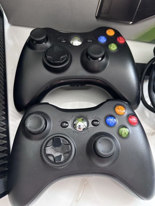 Інрова консоль X box 360