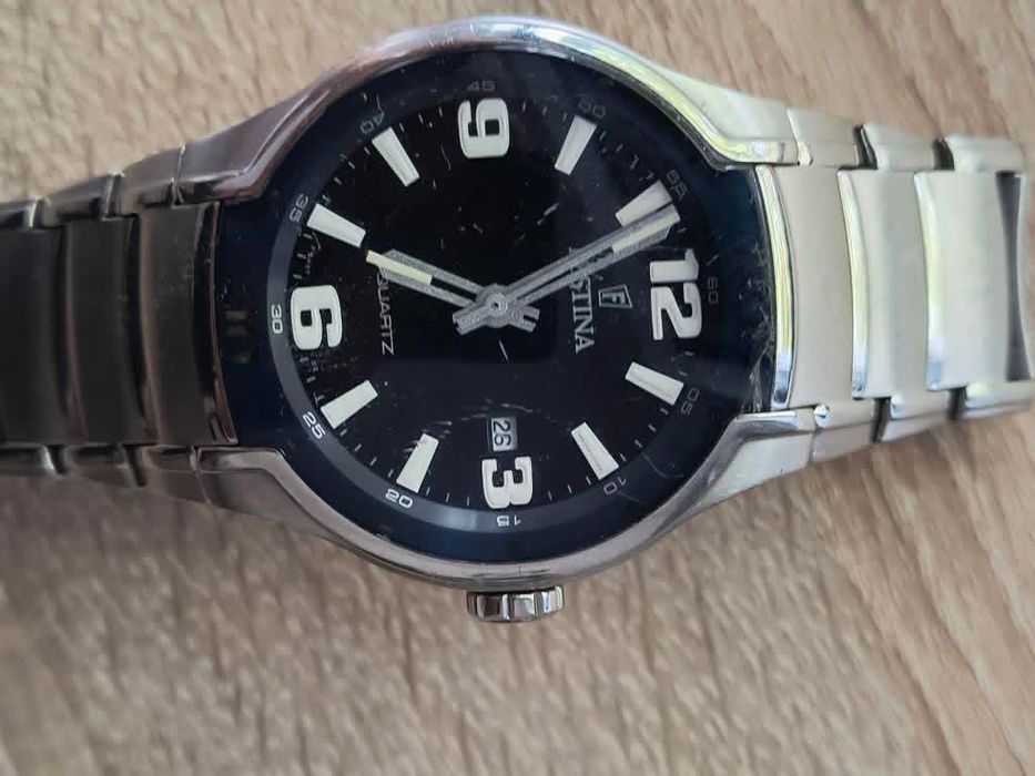 Zegarek męski Festina model f16487 szybka do wymiany.