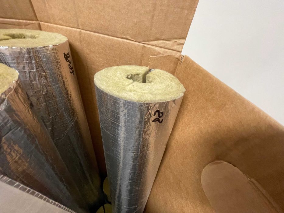 Otulina PAROC HVAC SECTION ALUCOAT o grubości 30 mm.