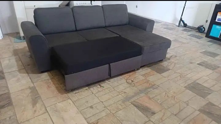 Sofá Chaise Long com Arrumação e Cama