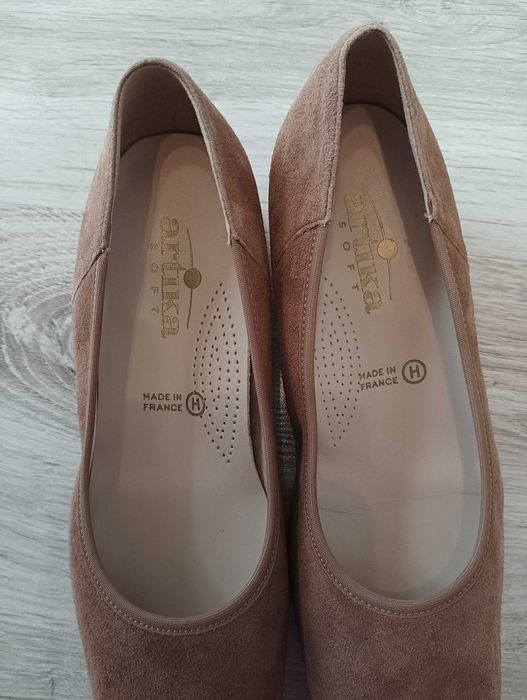 Czółenka Pantofle francuskie Artika rozmiar 41 jak nowe!!