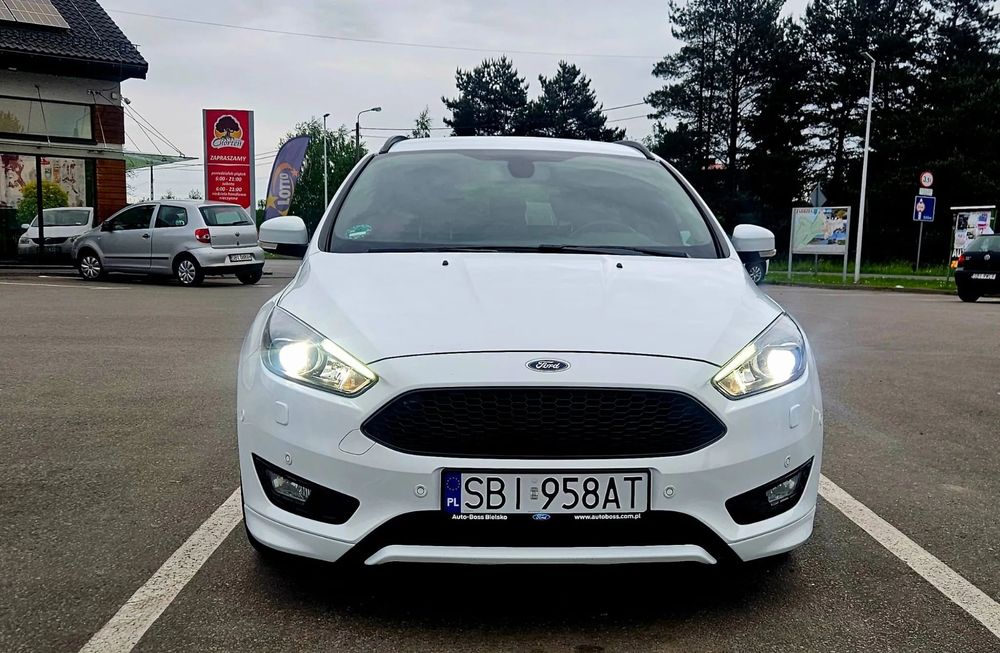 Ford Focus Pierwszy wlasciciel  w kraju automat  stan idealny nowy rozrząd