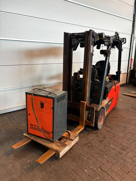 Wózek widłowy elektryczny Linde E16 2017 rok  | Triplex 4,4 m