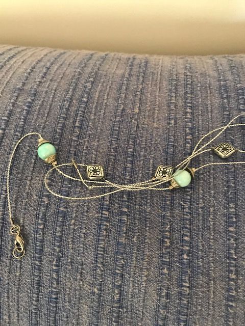 Bijuteria - pulseira, colar, anel e brinco