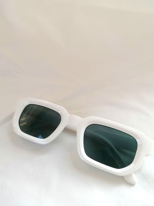 Óculos de Sol Retangulares Brancos
