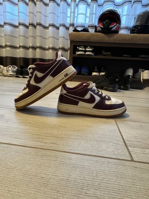 Кросовки nike...