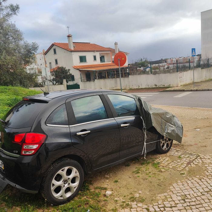 Citroen C3 - Acidentado