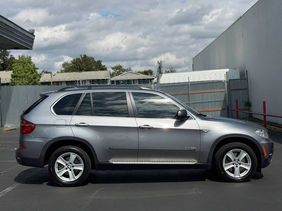 BMW X5 xDrive35d      2013