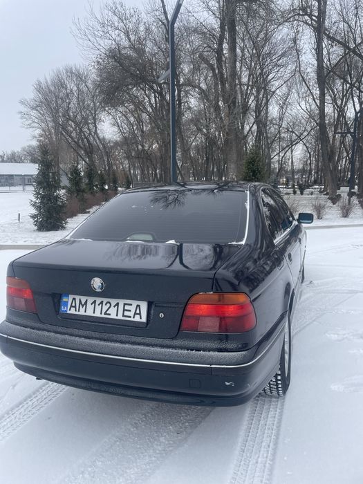 Продам е39 м52B20ty