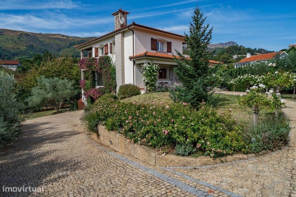 Quinta T3 + 1 com Piscina em Sermanha, Sedielos - Peso da Régua - Vila