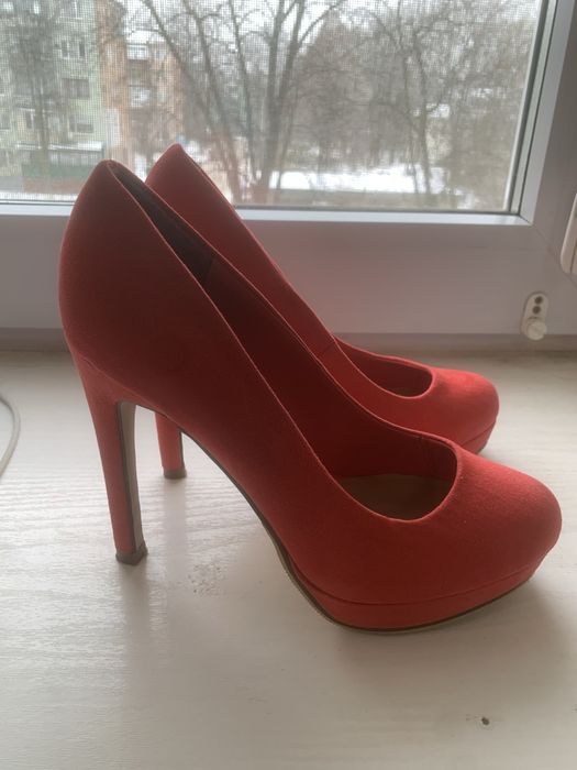 Бесплатно Туфли New Look красивый  цвет,замшевые