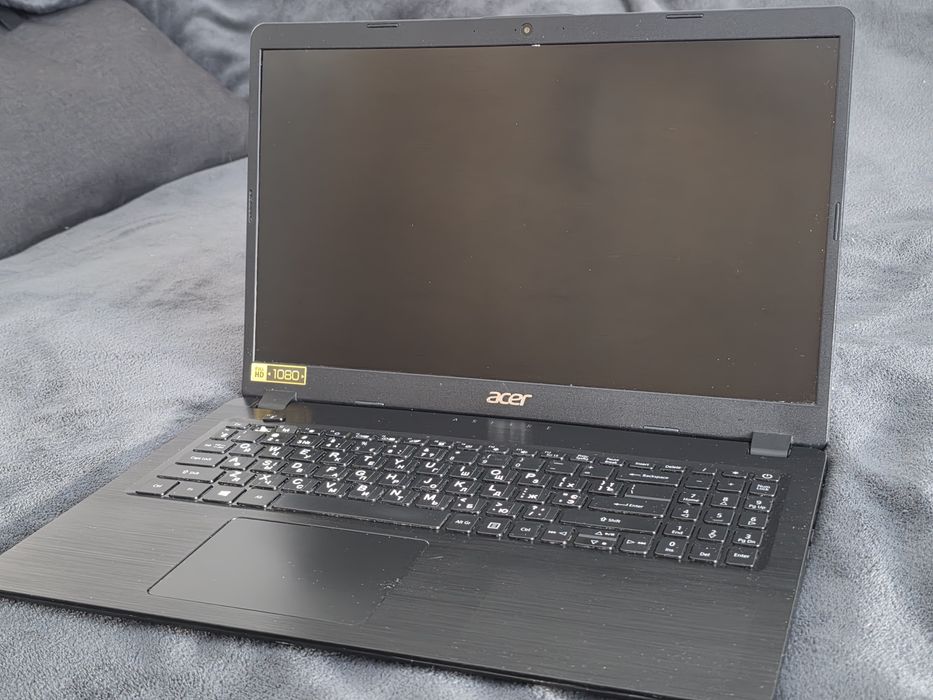 Sprzedaję laptop Acer A515-52G