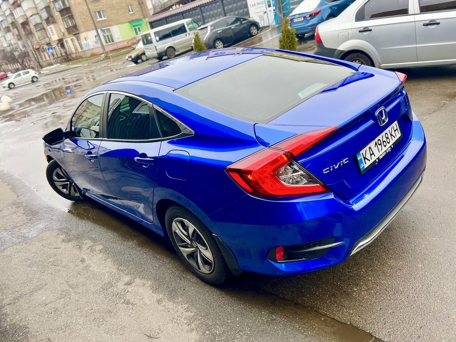 Продам Honda Civic X