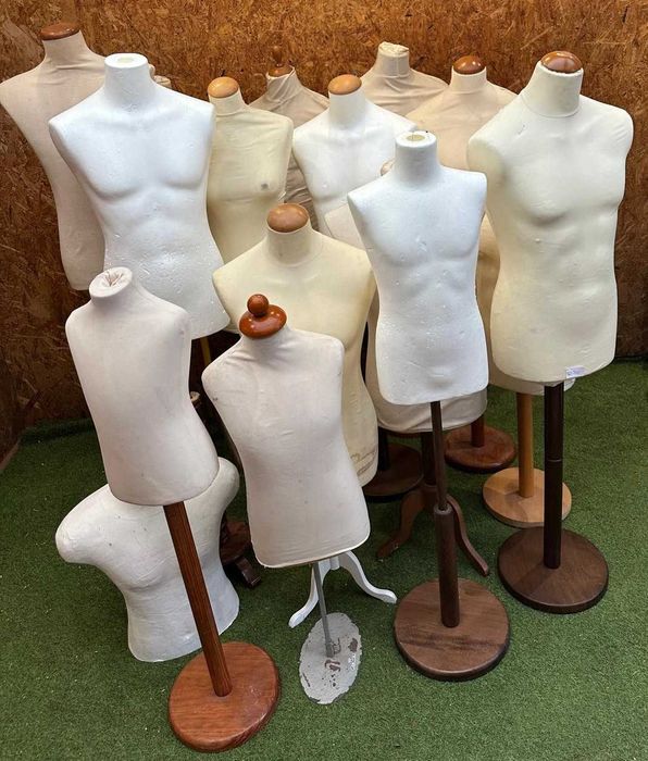 manequins antigos, com base, tamanhos diferentes