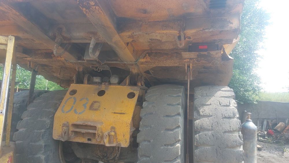 Продам Белаз. Двигатель Cummins.Коробка 5 ступенчатая.