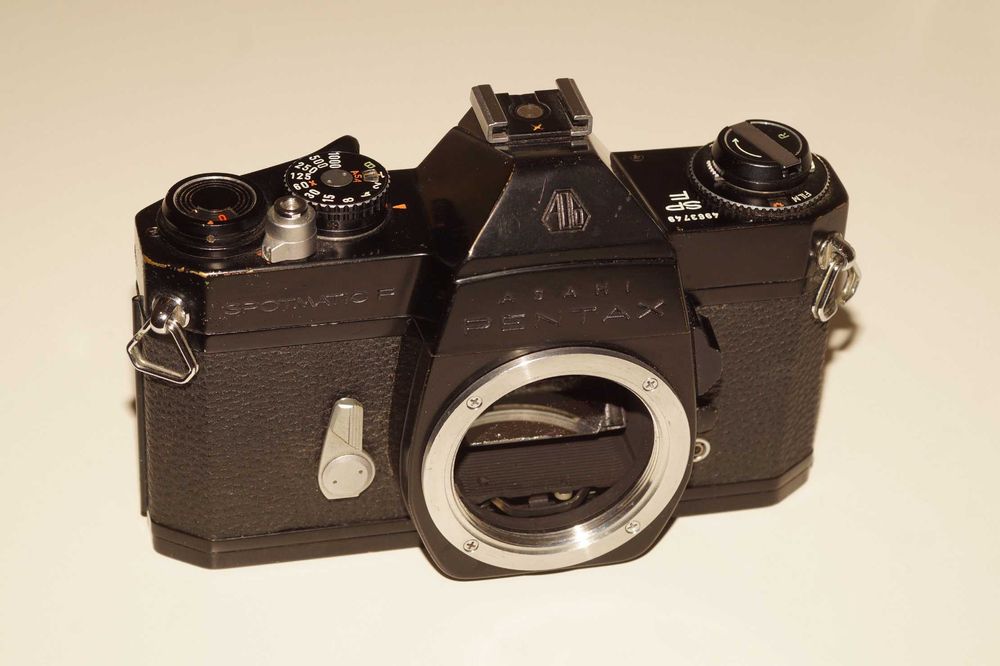 Pentax Spotmatic F + 55mm f/1.8 Takumar