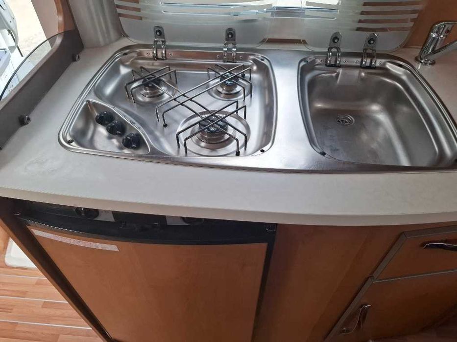 Autocaravana cama central