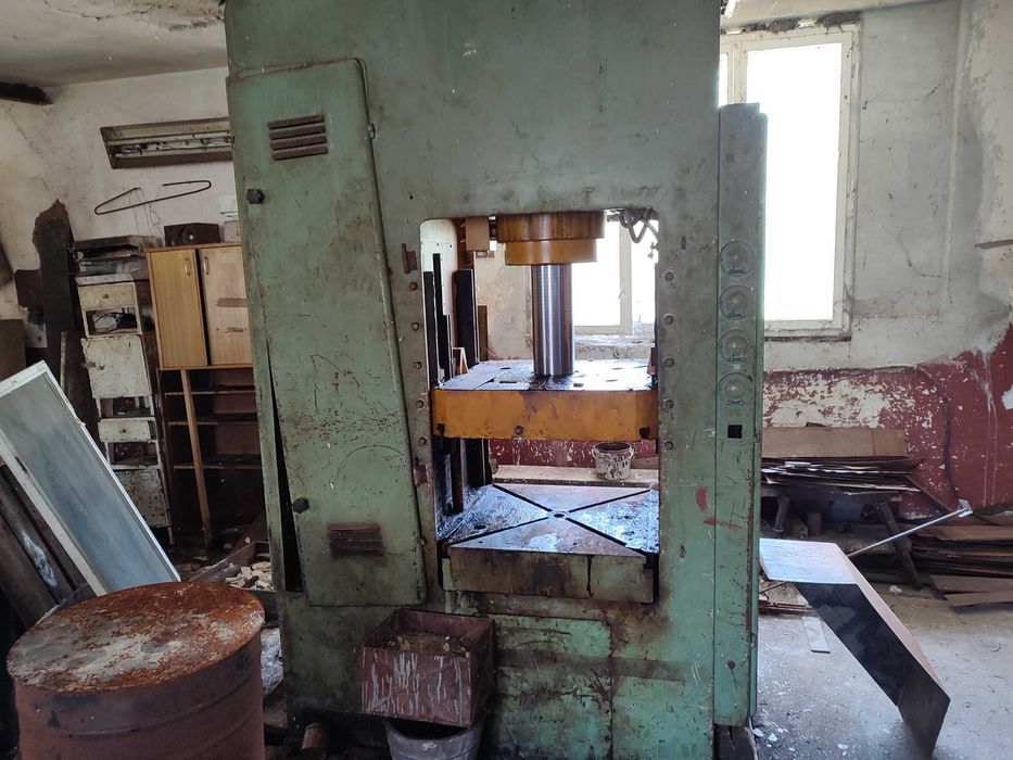 Prasa hydrauliczna 100t PHM