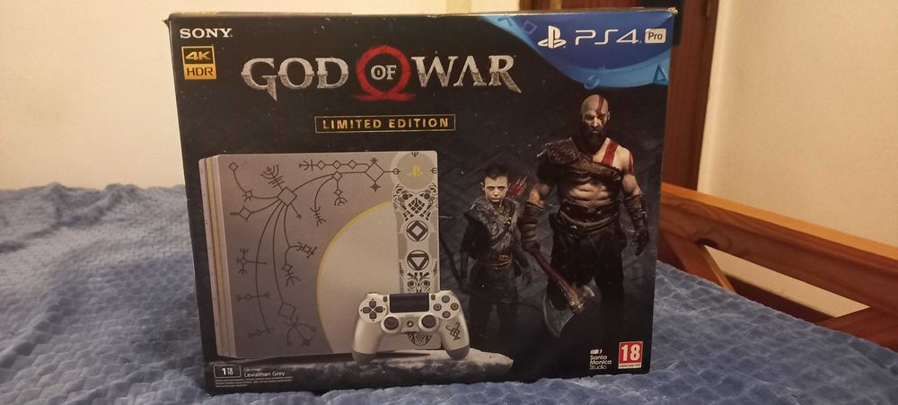 PlayStation 4 PRO 1TB 4K -  God of War Edition - Troco Xbox Série X