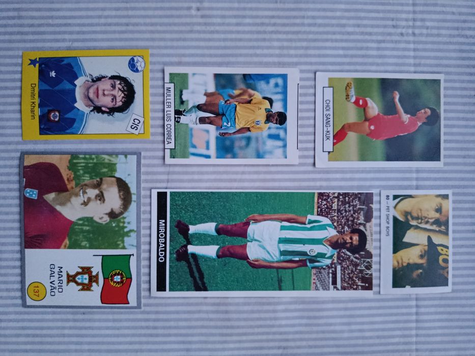 Lote de CROMOS  Antigos  e  SAQUETAS  Seladas