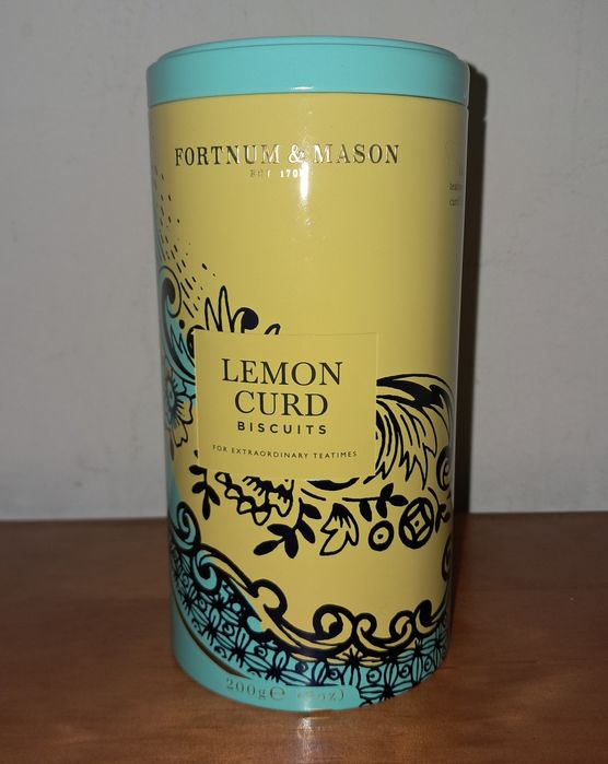 Latas decorativas ou para colecção