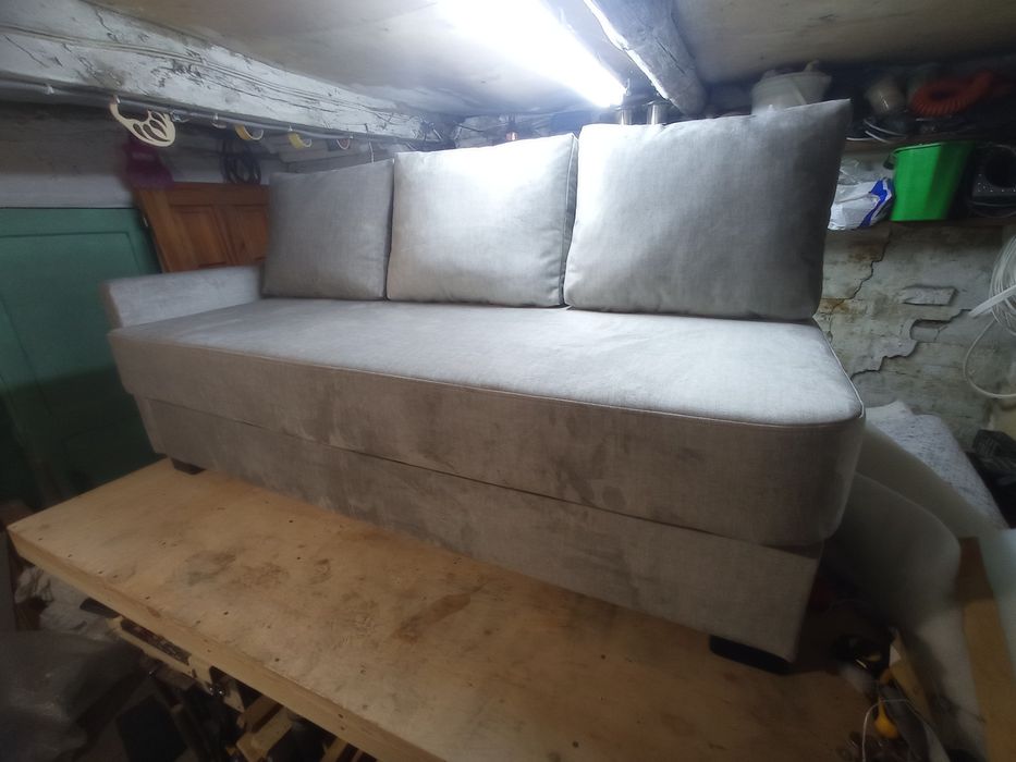 Диван односпальний