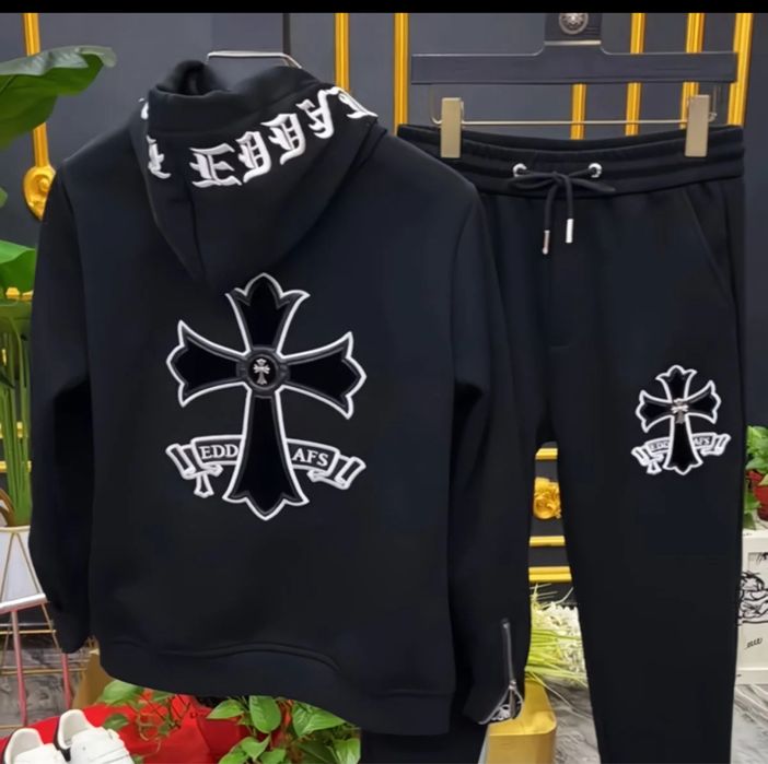 Костюм chrome hearts
