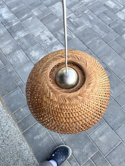 Lampa wiszaca pleciona