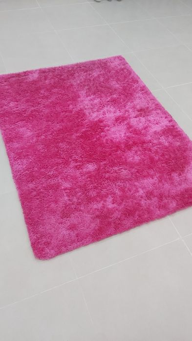 Tapetes em bom estado e banco