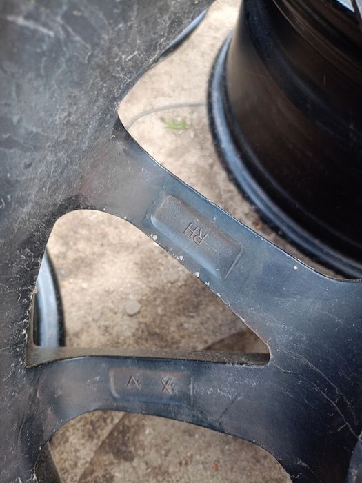 Alufelgi BMW r18 8j et 30