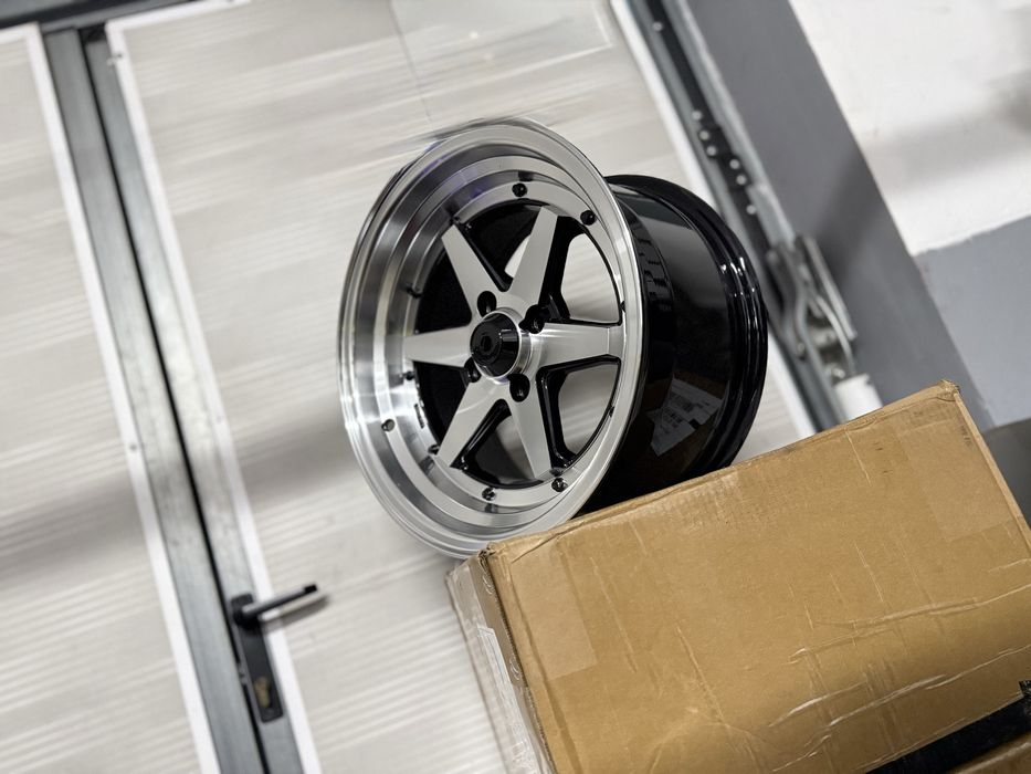 Felgi 15” 4x100 8j et 20 SSR wzór XR-4 Longachmp