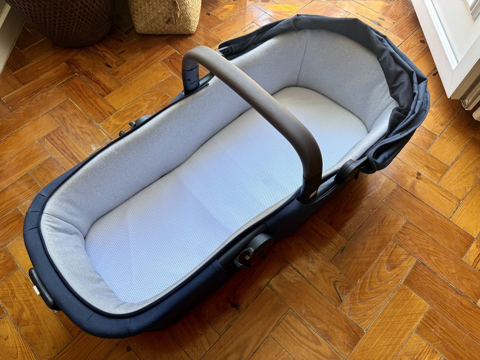 Alcofa Joolz Aer com Garantia – Excelente Estado