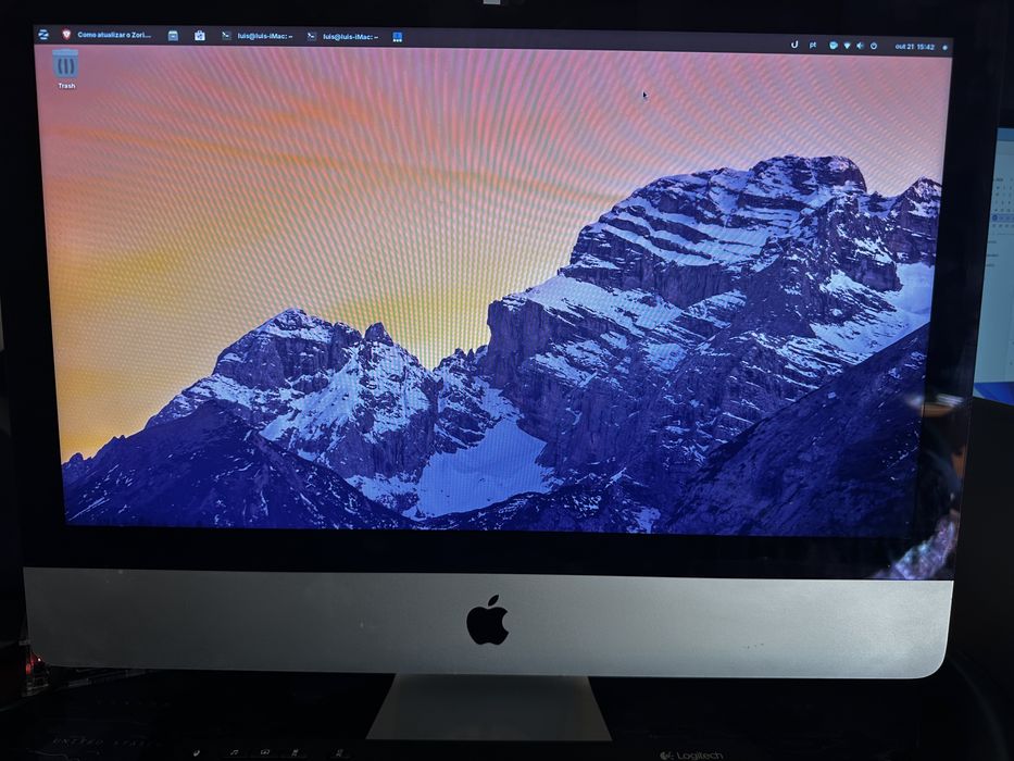 Apple iMac 21,5” (2012) | SSD 128 GB | 8 GB RAM | Linux instalado