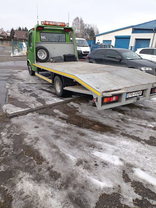 Mercedes 407 kaczor Autolaweta