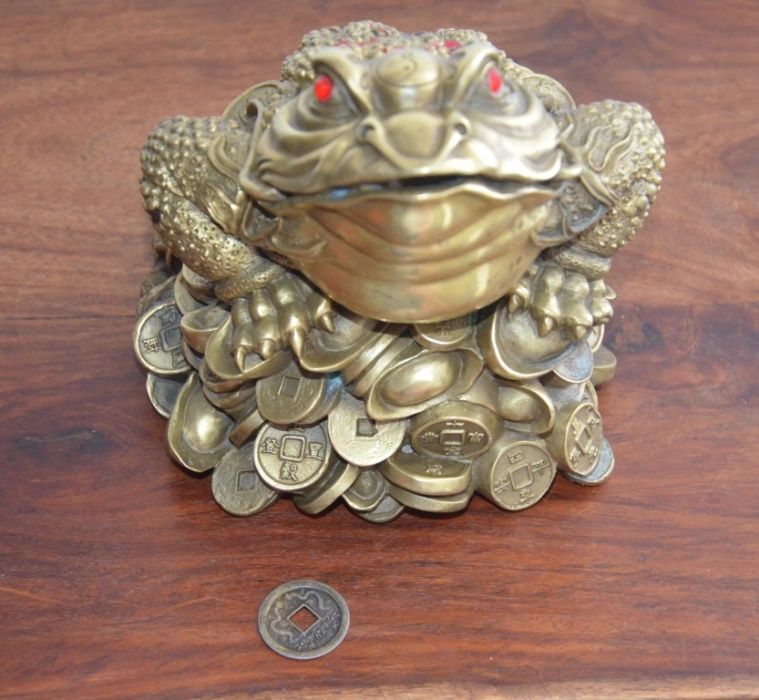 Sapo Feng-Shui em metal pesado