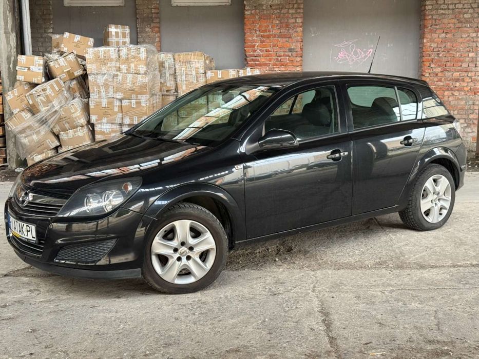 Opel Astra H 2012r. 1,6 benzyna mały przebieg, Film YouTube/TikTok
