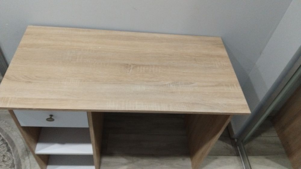 Продам письмовий стіл