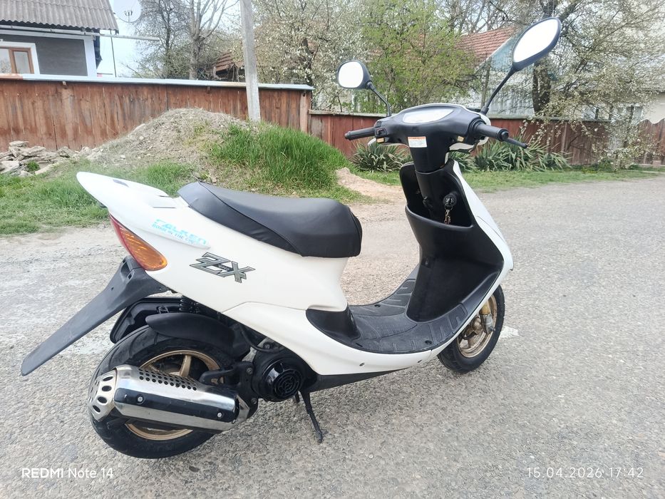 Honda dio Af 35 zx.