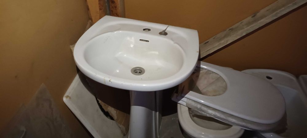 Louças casa de banho wc